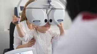 3 Tips Menjaga Kesehatan Mata Anak