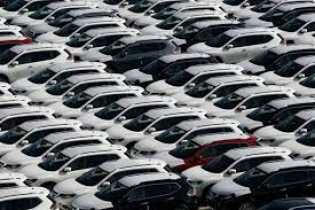 Penjualan Mobil di November Naik Signifikan, Toyota Kuasai 36 Persen