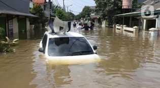 Berburu Mobil Bekas, Kenali 8 Tanda-Tanda Pernah Kebanjiran