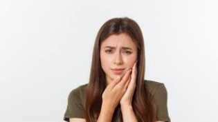 10 Penyebab Sakit Gigi, Gejala, Cara Mengatasi, dan Pencegahannya