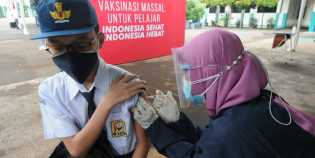 Sekolah di Riau Mulai Gelar PTM, Guru dan Pelajar Prioritas Vaksinasi