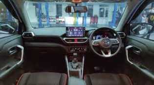Sebelum Beli, Intip Perbandingan Interior Toyota Raize dengan Daihatsu Rocky