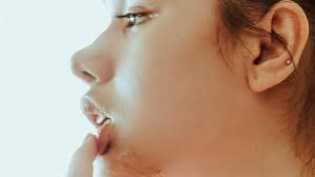 7 Penyebab Bibir Berdarah dan Cara Mengatasinya, Cegah Perih dan Infeksi