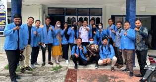 Mahasiswa UIN Suska Riau Kunjungi PBH Peradi Pekanbaru