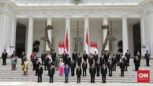 Rangkap Jabatan dan Gaji Dobel Pejabat Istana Era Jokowi