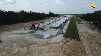 Pj Gubernur Sumbar Pelajari Faktor Penghalang Proyek Tol Padang-Pekanbaru
