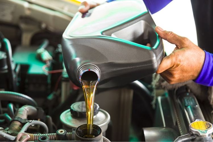 Daftar Harga Oli Mobil Transmisi Matik Desember 2022