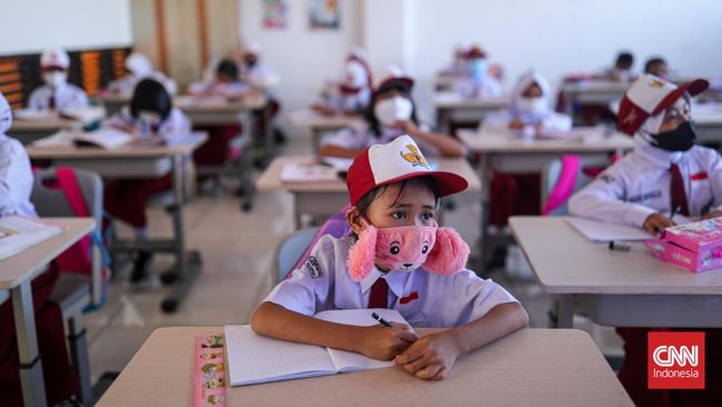 Aturan Lengkap Seragam Sekolah Baru SD sampai SMA.