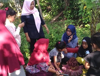 Bunga Bangkai Diserbu Pengunjung