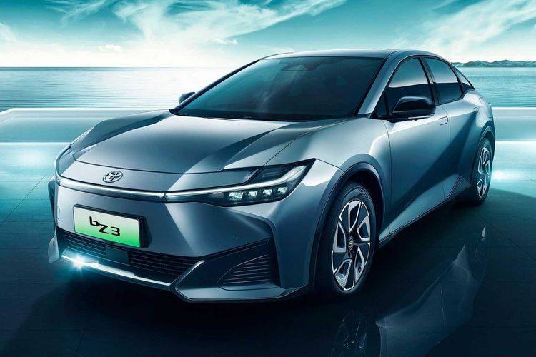 Sedan Listrik Toyota bZ3 Resmi Meluncur, Punya Daya Jelajah 600 Km
