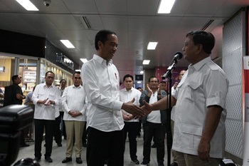Menanti Sikap Politik Prabowo : Oposisi, di Bawah Jokowi, atau Mitra Sebanding?