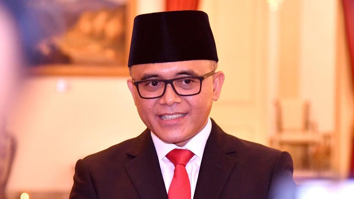 Beneran Honorer Bisa Langsung Diangkat Jadi PNS? Ini Kata Menteri PAN-RB