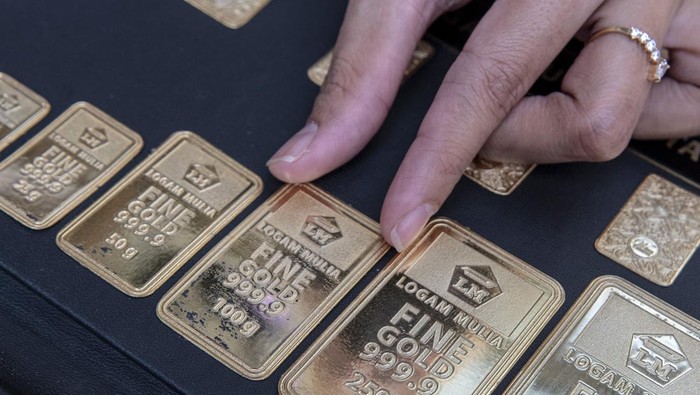 Ambruk Terus! Cek Rincian Harga Emas Hari Ini dari 1 Gram Hingga 1 Kg