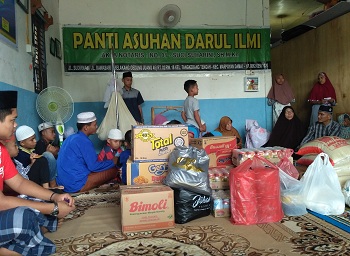 Vadhana International Group Serahkan Bantuan ke Panti Asuhan Darul Ilmi