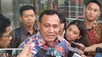 Komjen Firli Sah Jadi Ketua KPK, Bersumpah di Depan Jokowi