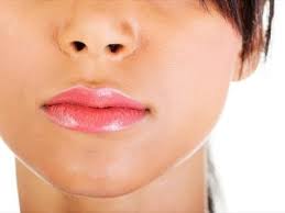 Tak Perlu Lipstik, Ini 3 Cara Bikin Bibirmu Merah Merona