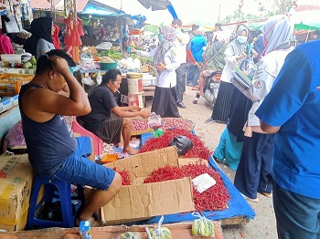 Datangi Pasar, Dinkes Riau Temukan Banyak Warga Tak Bermasker Padahal PSBB