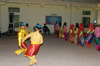 Kampung Zapin, Identitas Desa Meskom