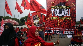 Ini Poin-poin Kontroversi Omnibus Law Cipta Kerja yang Diprotes Buruh