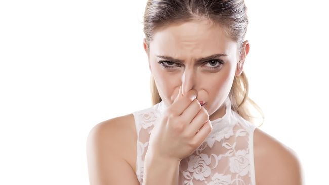 7 Masalah Kesehatan yang Sebabkan Bau Badan