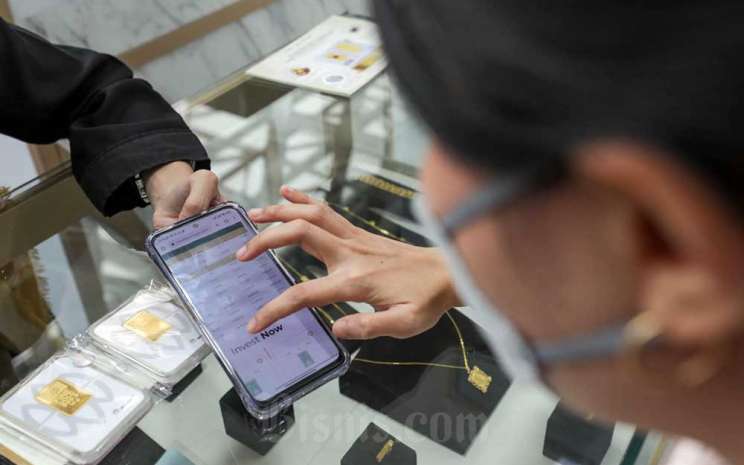 Harga Emas 24 Karat Antam Hari Ini Turun, Cek Daftarnya di Sini