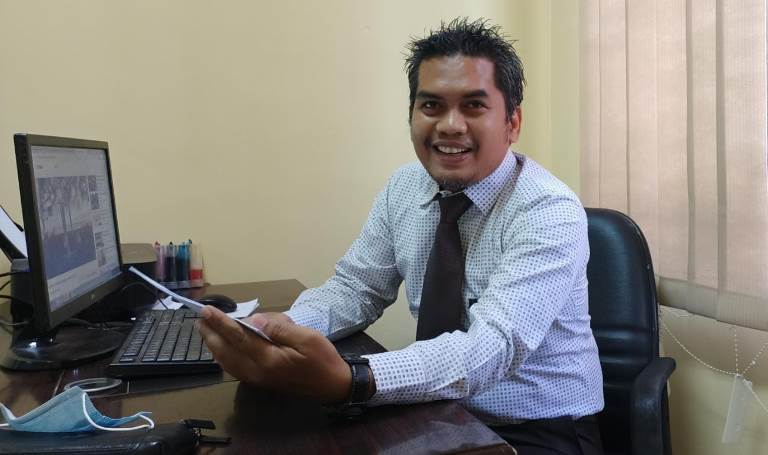Hubungan Hukum dengan Kekuasaan dan Keadilan