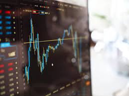 Tips Keuangan Antisipasi Dampak Inflasi Global ala OJK